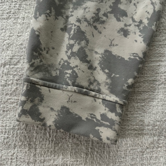 Men’s lululemon joggers size large - Picture 2 of 7